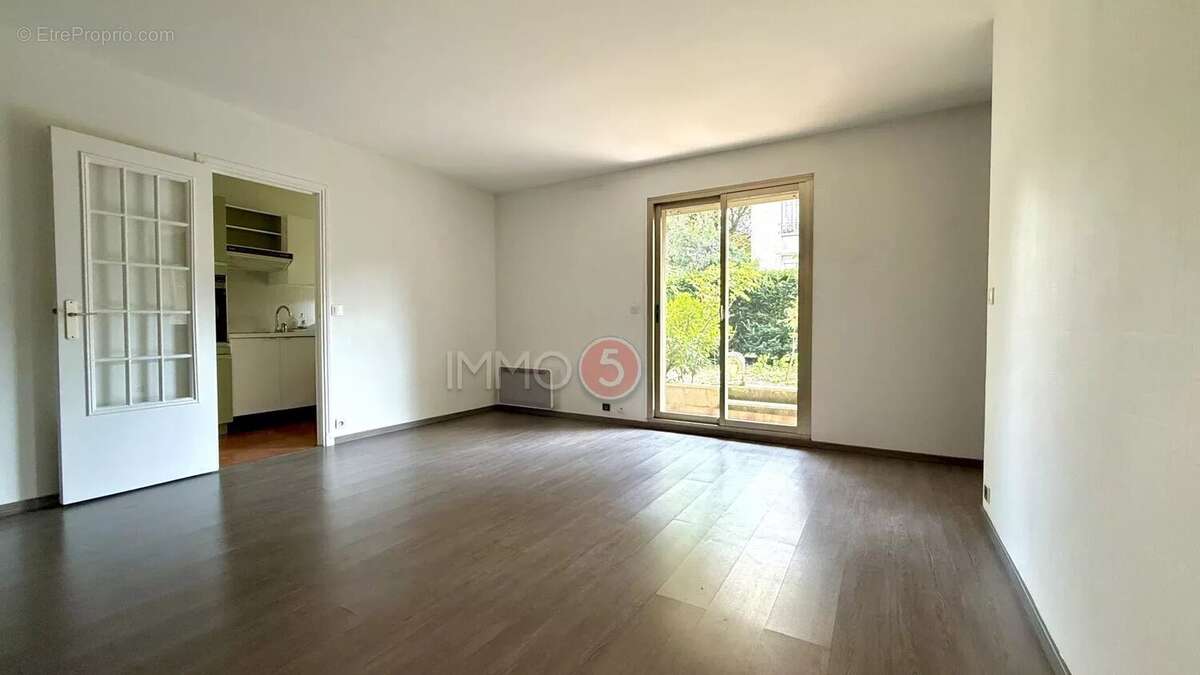 Appartement à LE RAINCY