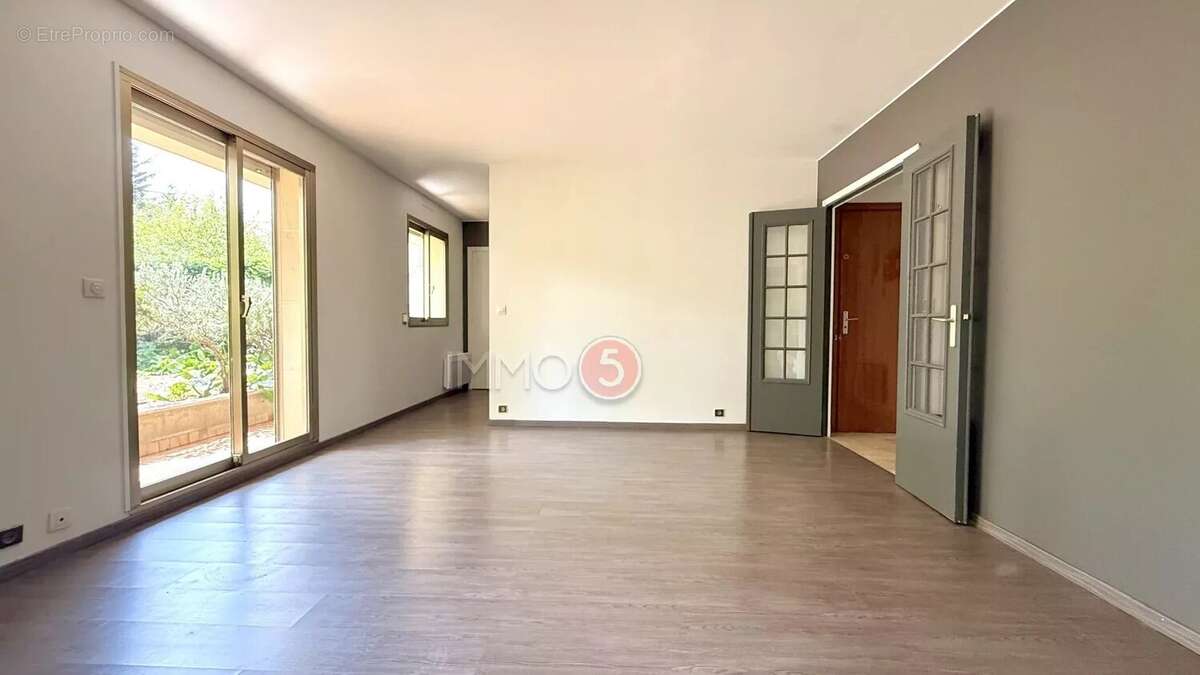 Appartement à LE RAINCY