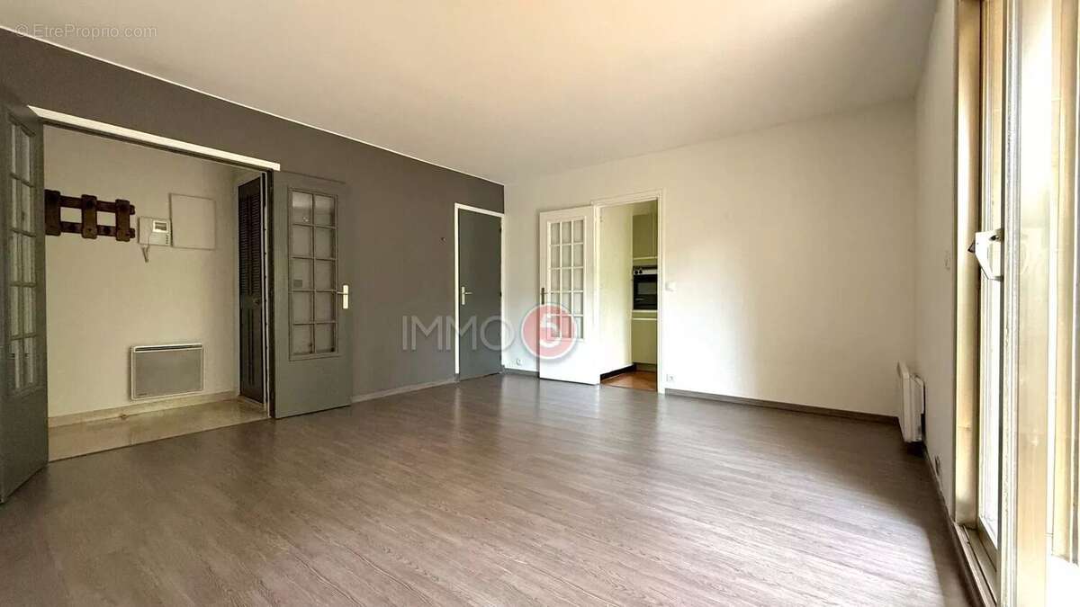 Appartement à LE RAINCY