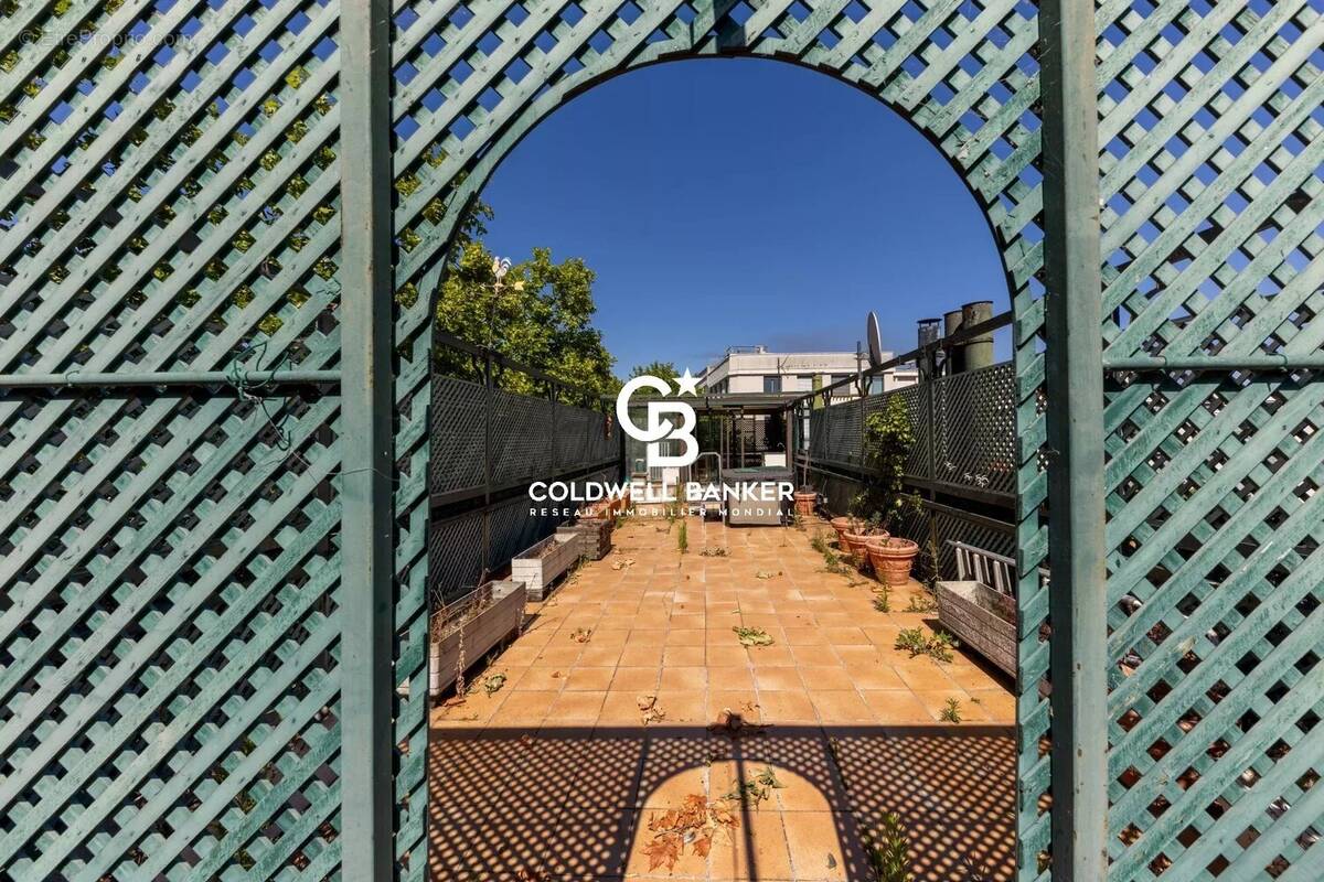 Maison à NEUILLY-SUR-SEINE