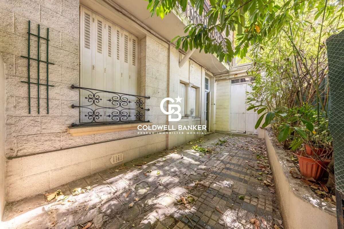 Maison à NEUILLY-SUR-SEINE