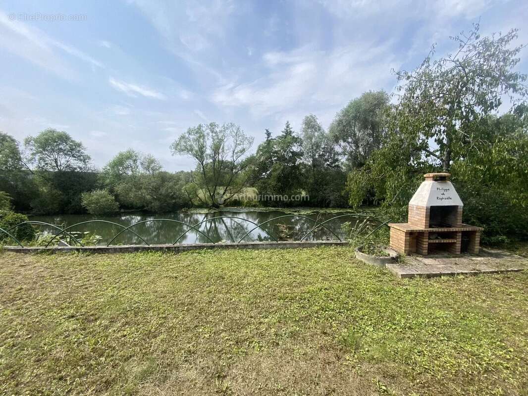 Maison à MAXEY-SUR-MEUSE