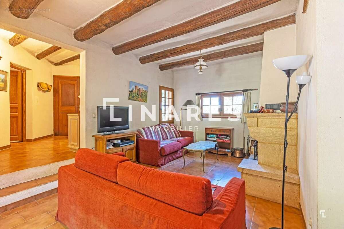 Maison à VINON-SUR-VERDON