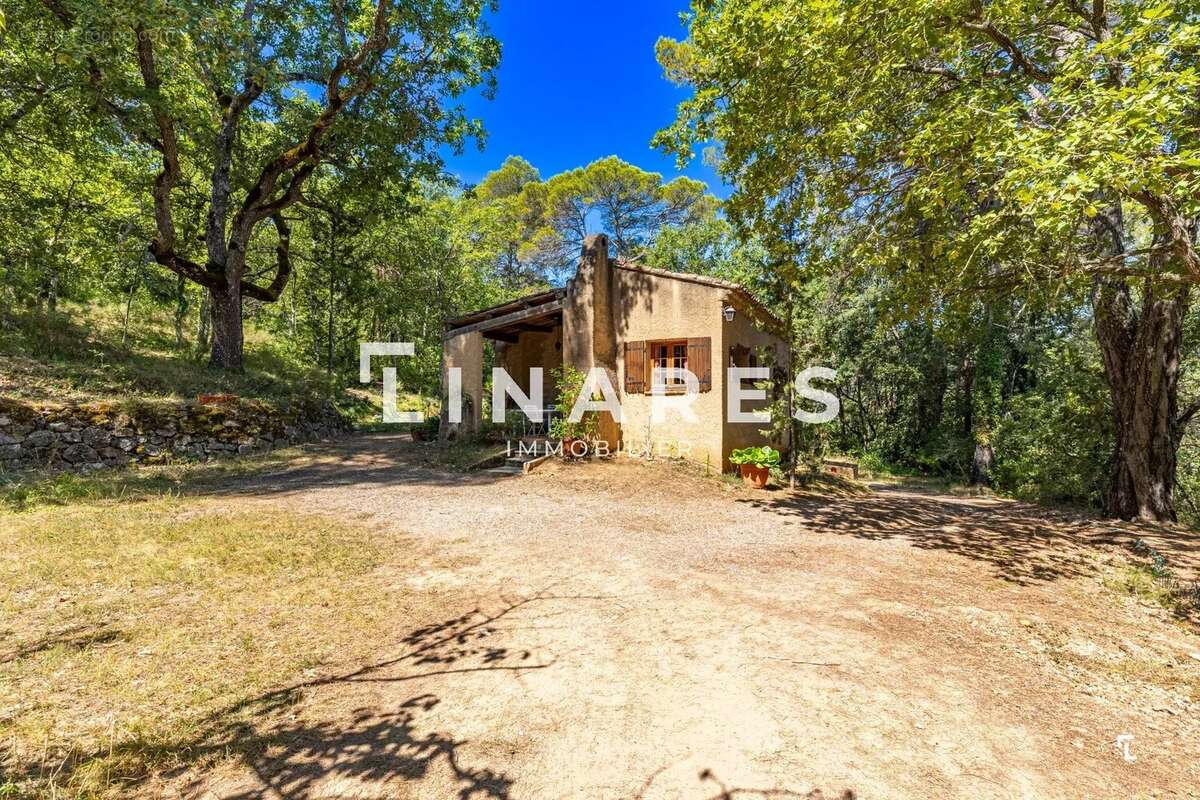 Maison à VINON-SUR-VERDON