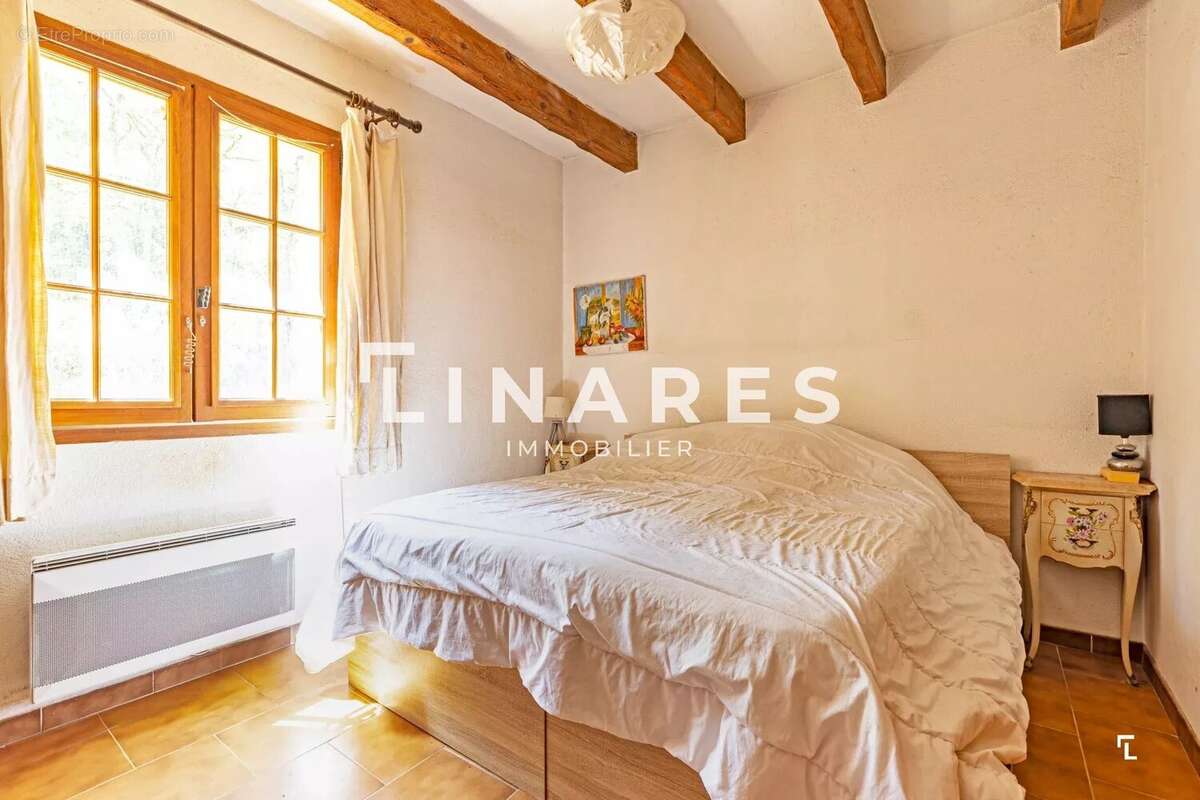 Maison à VINON-SUR-VERDON