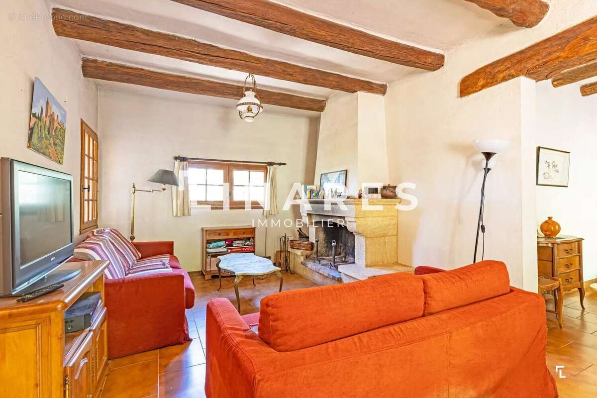 Maison à VINON-SUR-VERDON