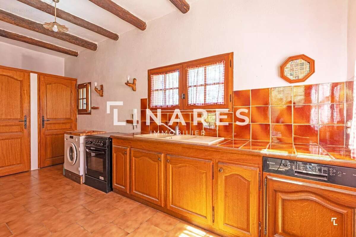 Maison à VINON-SUR-VERDON