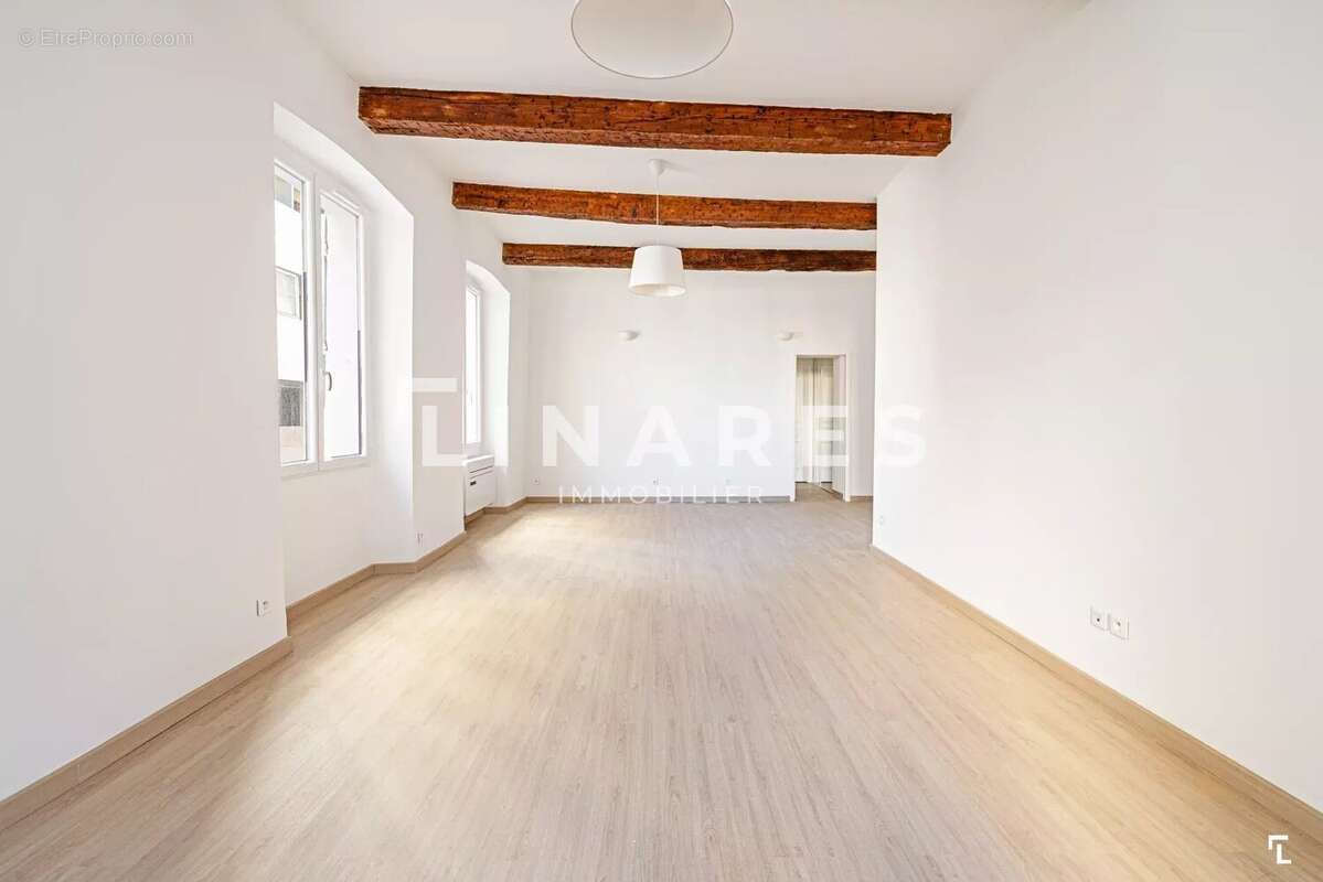 Appartement à MARSEILLE-7E