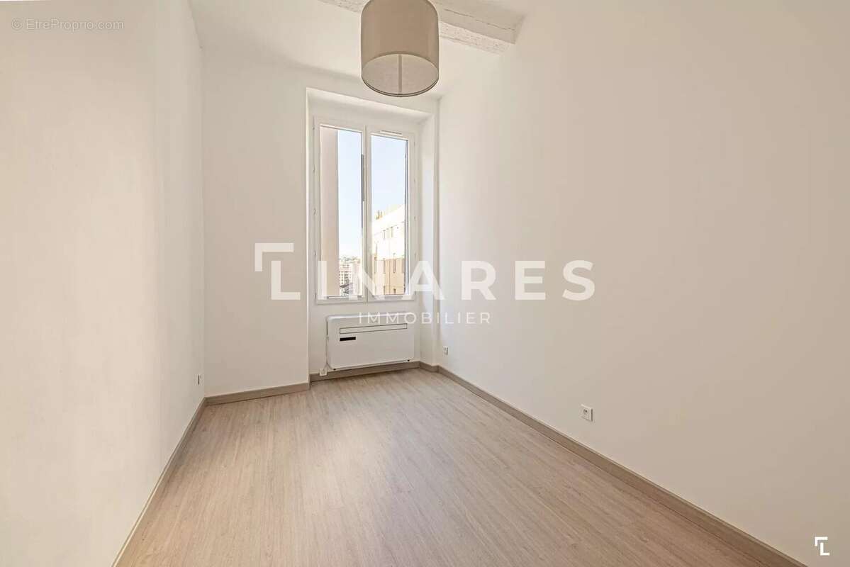 Appartement à MARSEILLE-7E