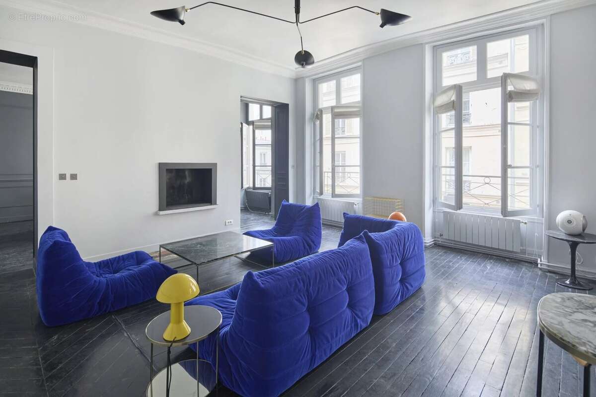 Appartement à PARIS-10E