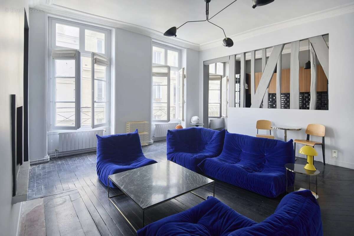 Appartement à PARIS-10E