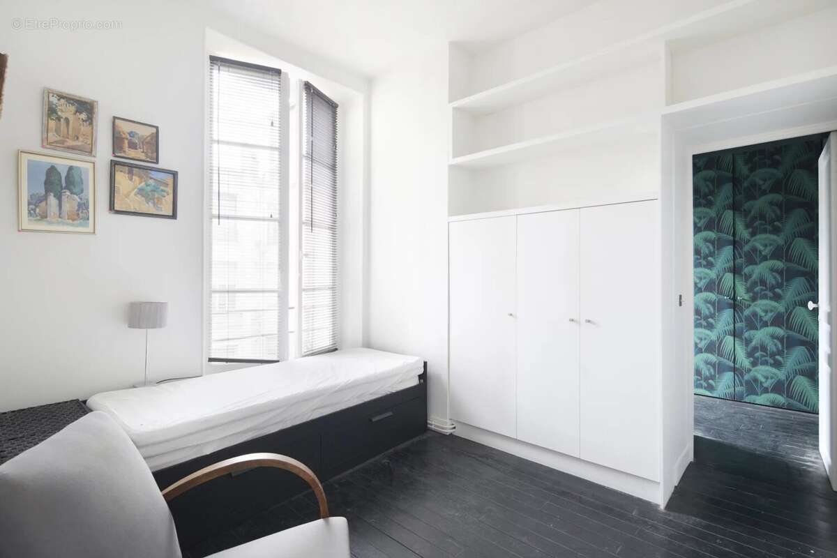Appartement à PARIS-10E