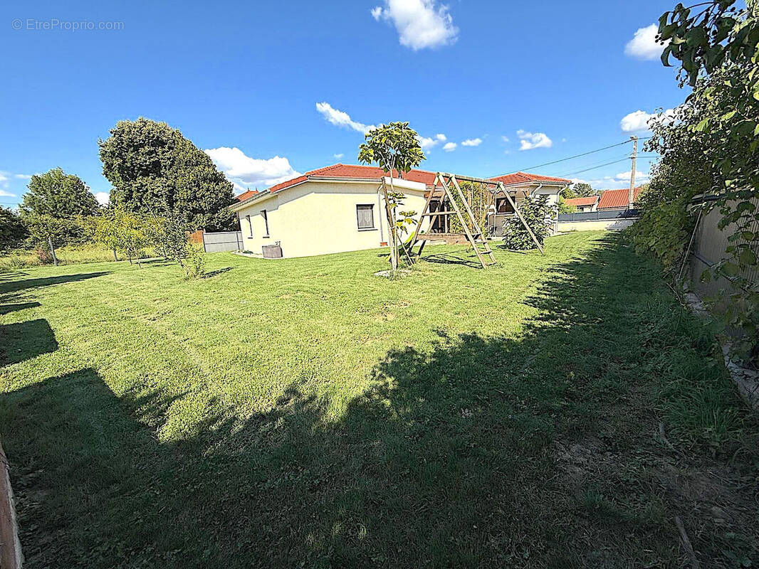 Photo 1 - Maison à CHATILLON-LA-PALUD