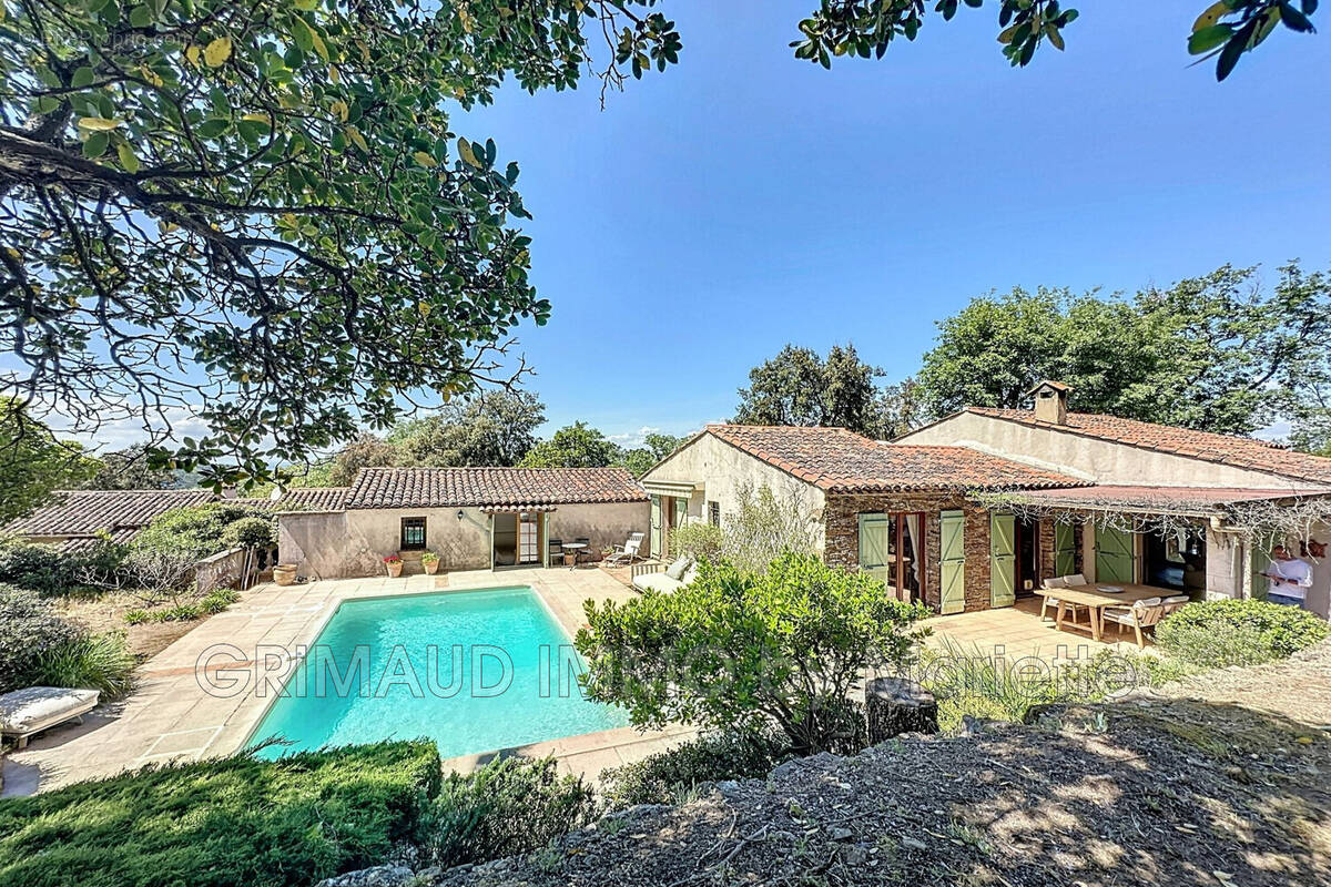 Maison à LA GARDE-FREINET