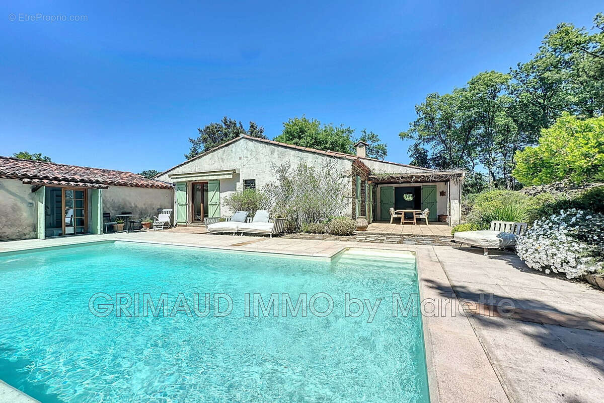 Maison à LA GARDE-FREINET