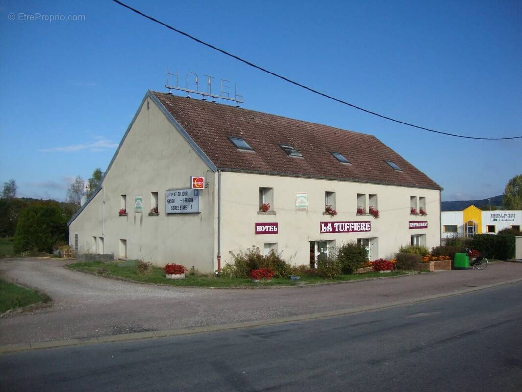 Commerce à ROLAMPONT