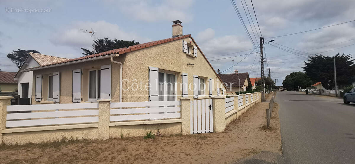 Maison à SAINT-MICHEL-CHEF-CHEF