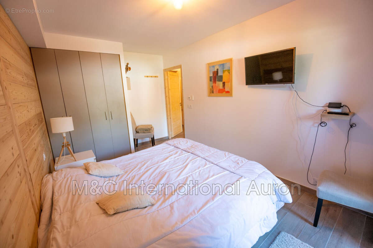 Appartement à SAINT-ETIENNE-DE-TINEE