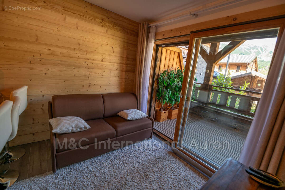 Appartement à SAINT-ETIENNE-DE-TINEE