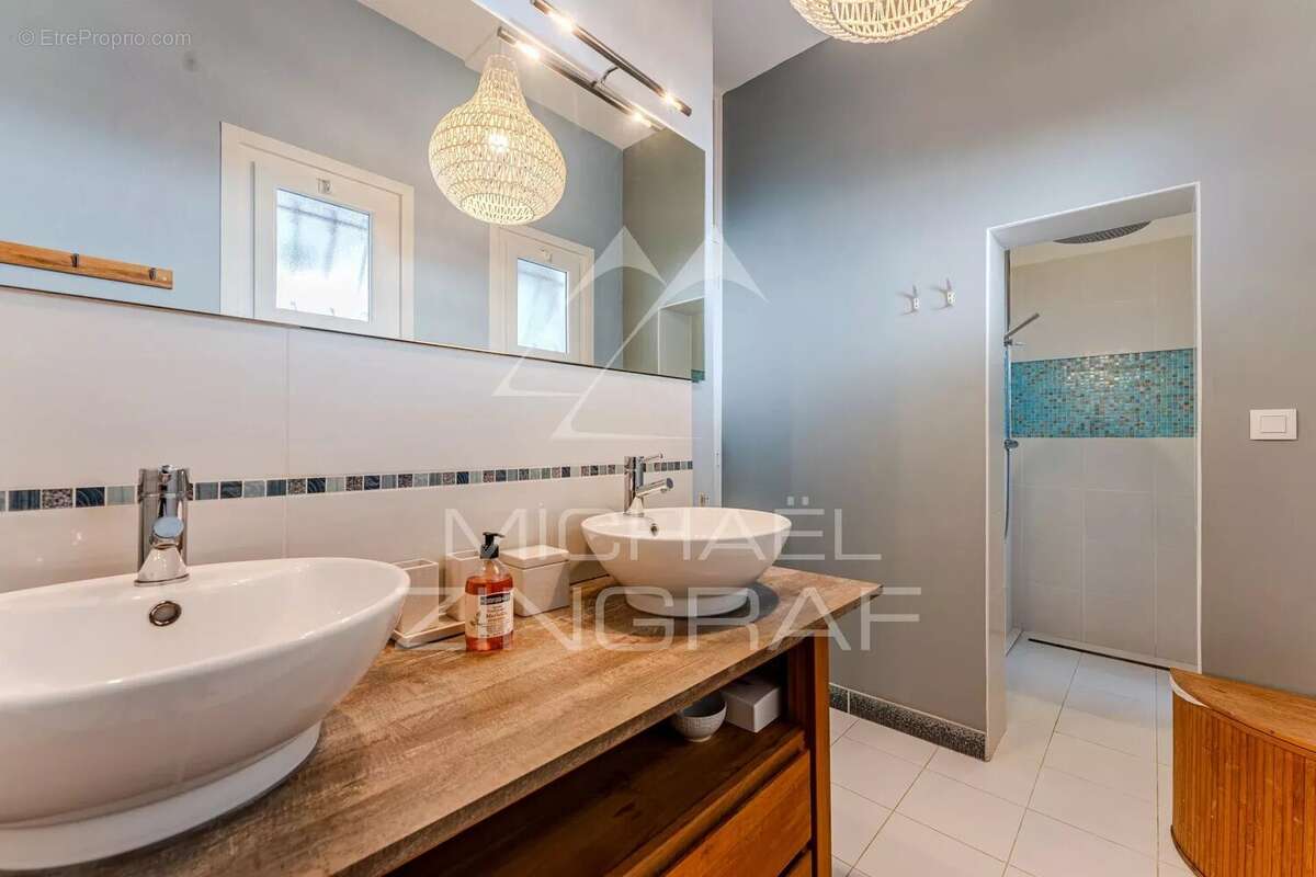 Maison à LE BOUSCAT