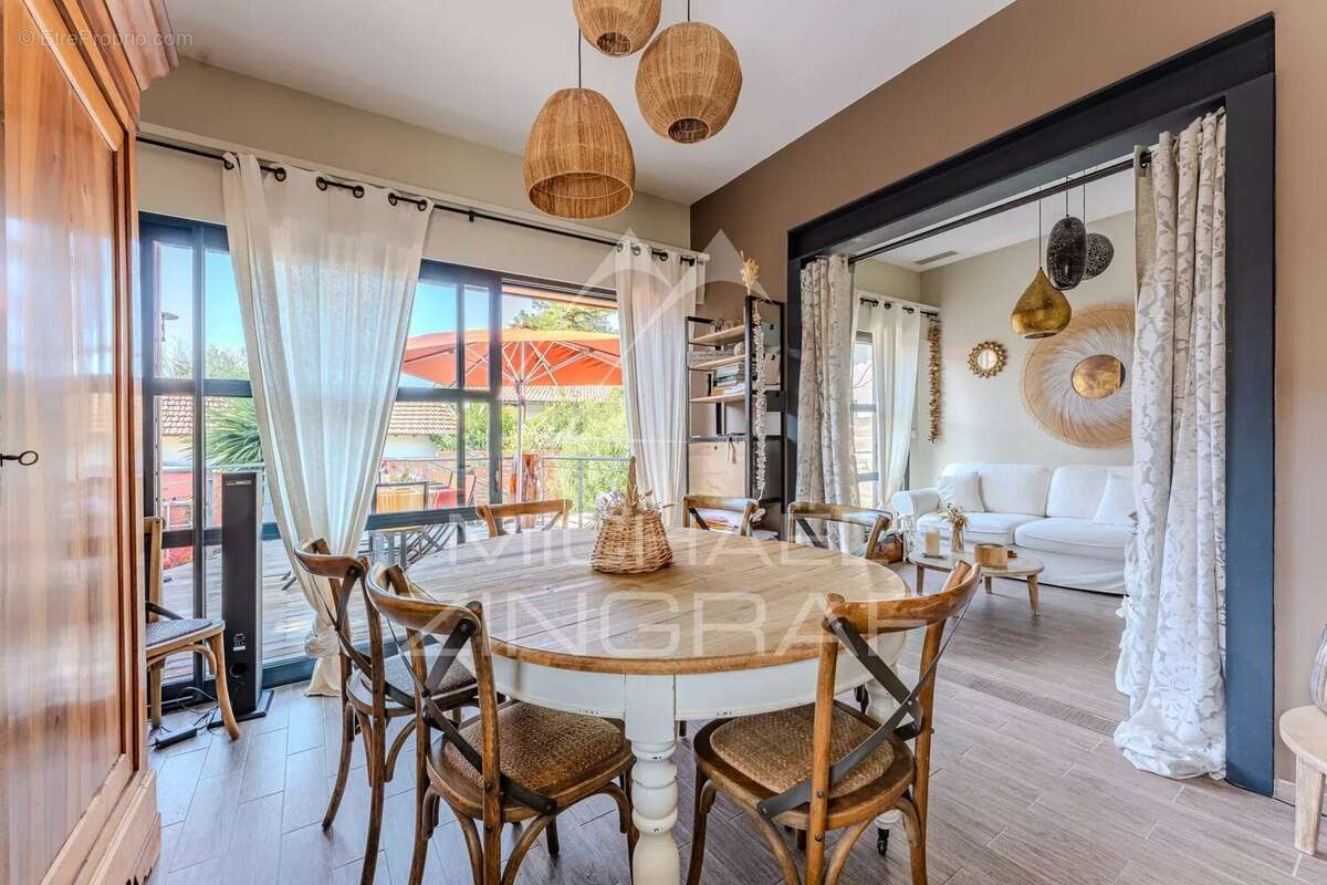 Maison à LE BOUSCAT