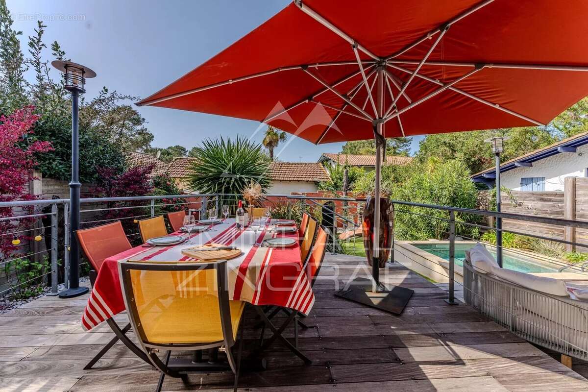 Maison à LE BOUSCAT