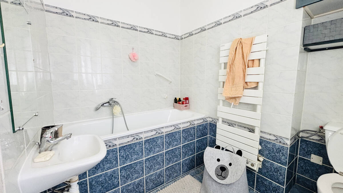 Maison à LA VALETTE-DU-VAR