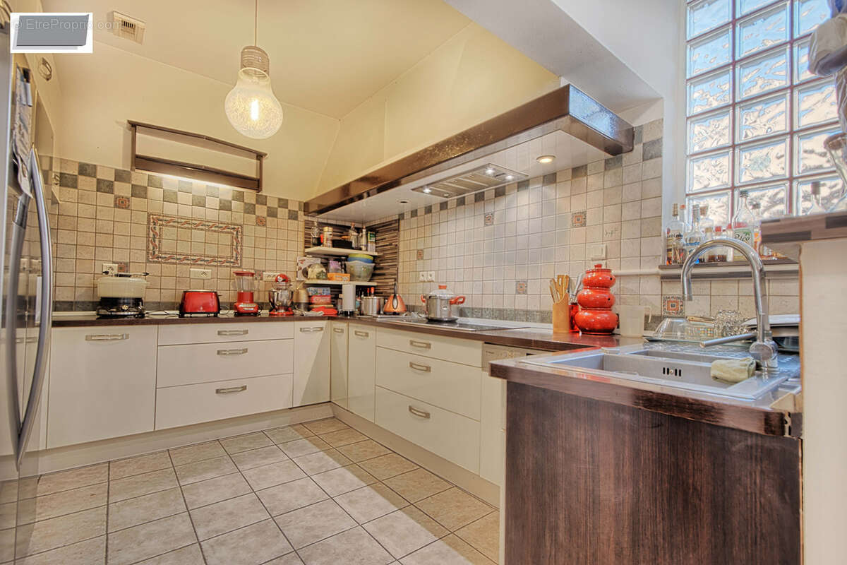 Maison à LA VALETTE-DU-VAR