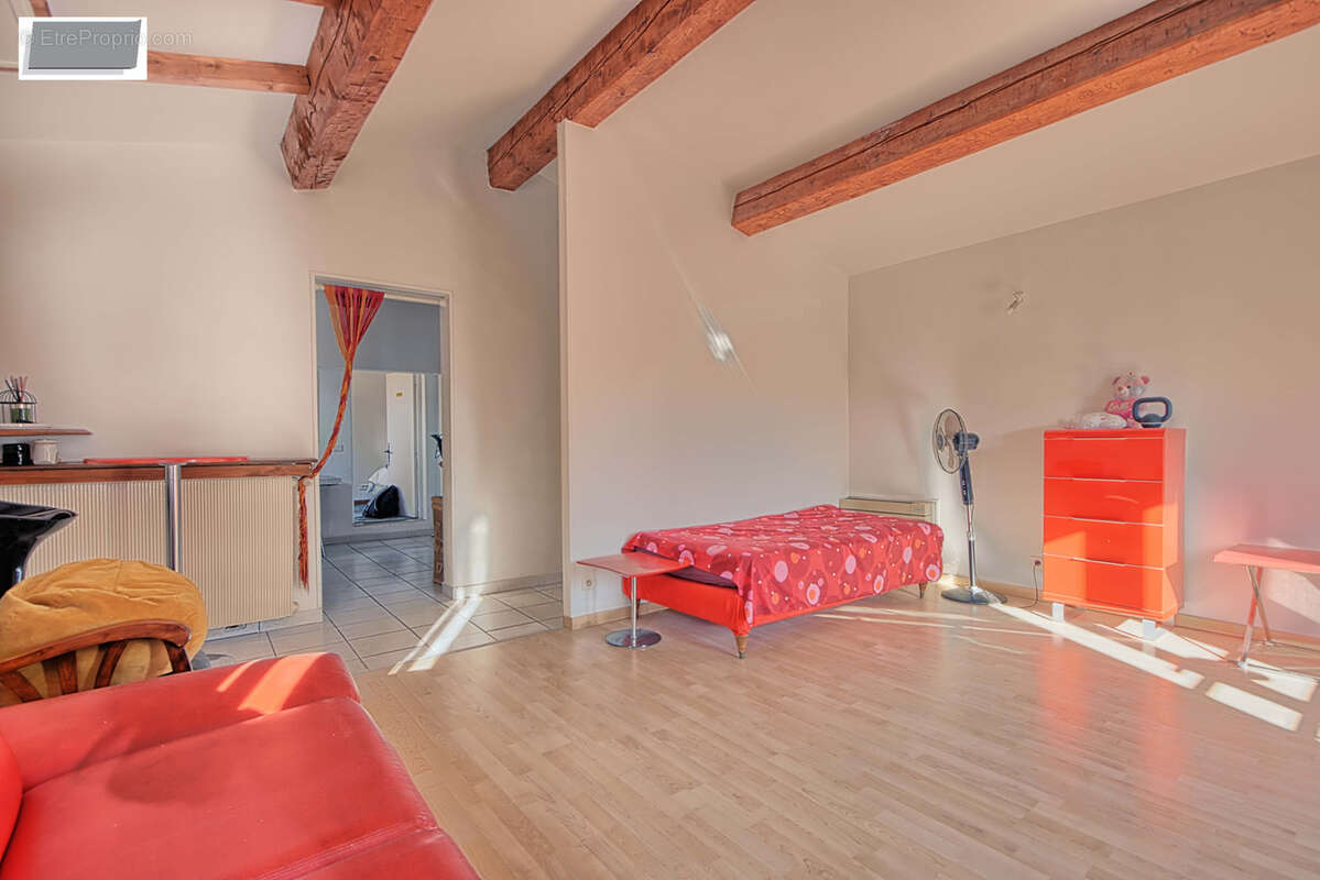 Maison à LA VALETTE-DU-VAR