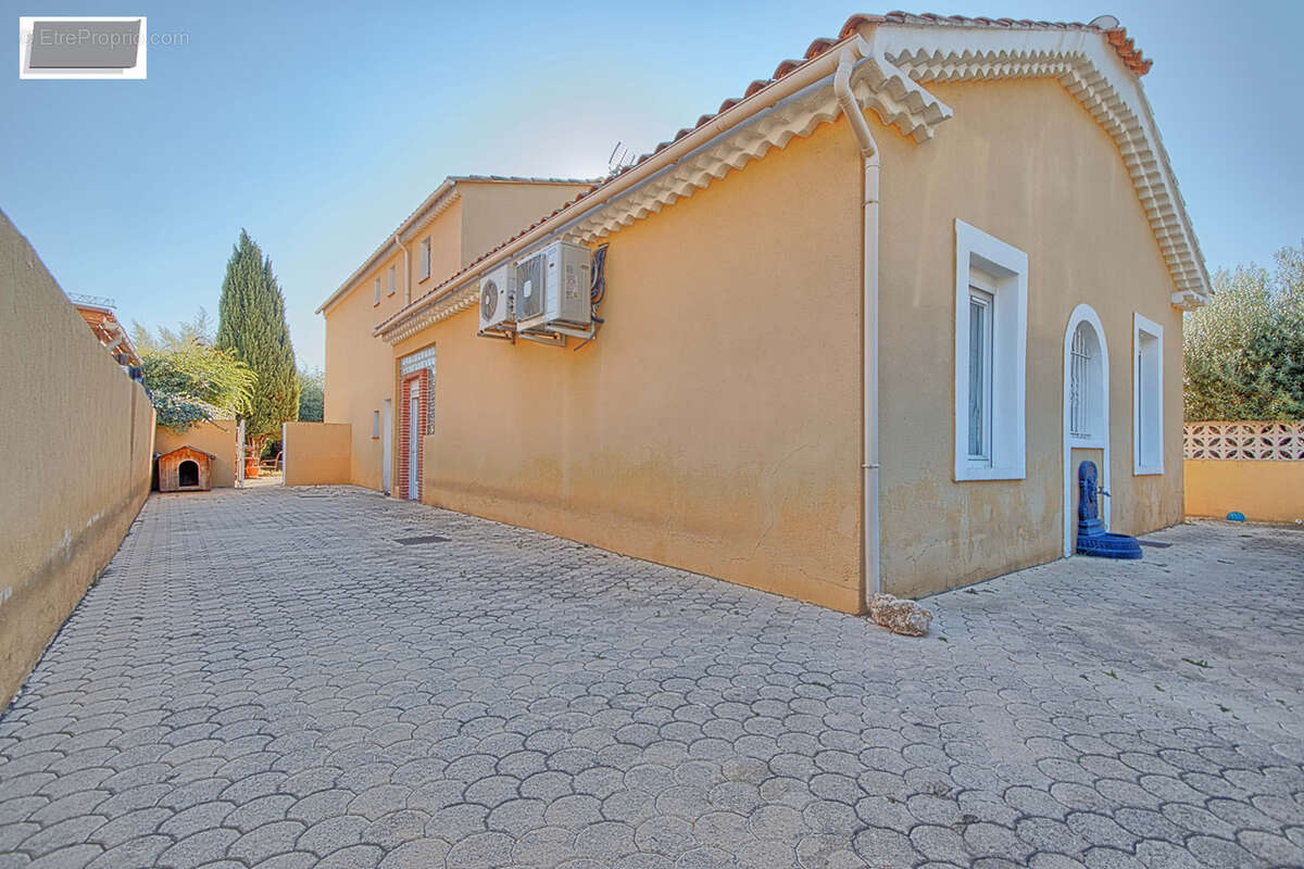 Maison à LA VALETTE-DU-VAR