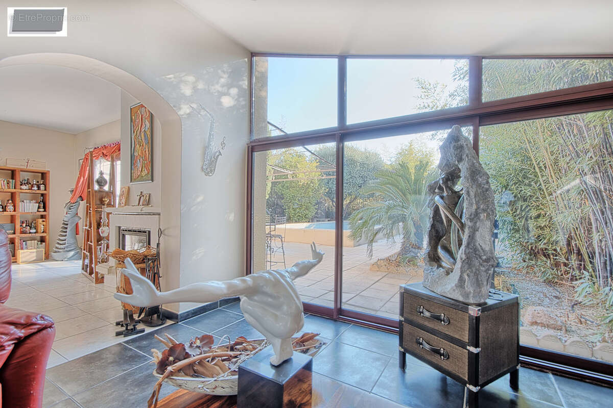 Maison à LA VALETTE-DU-VAR