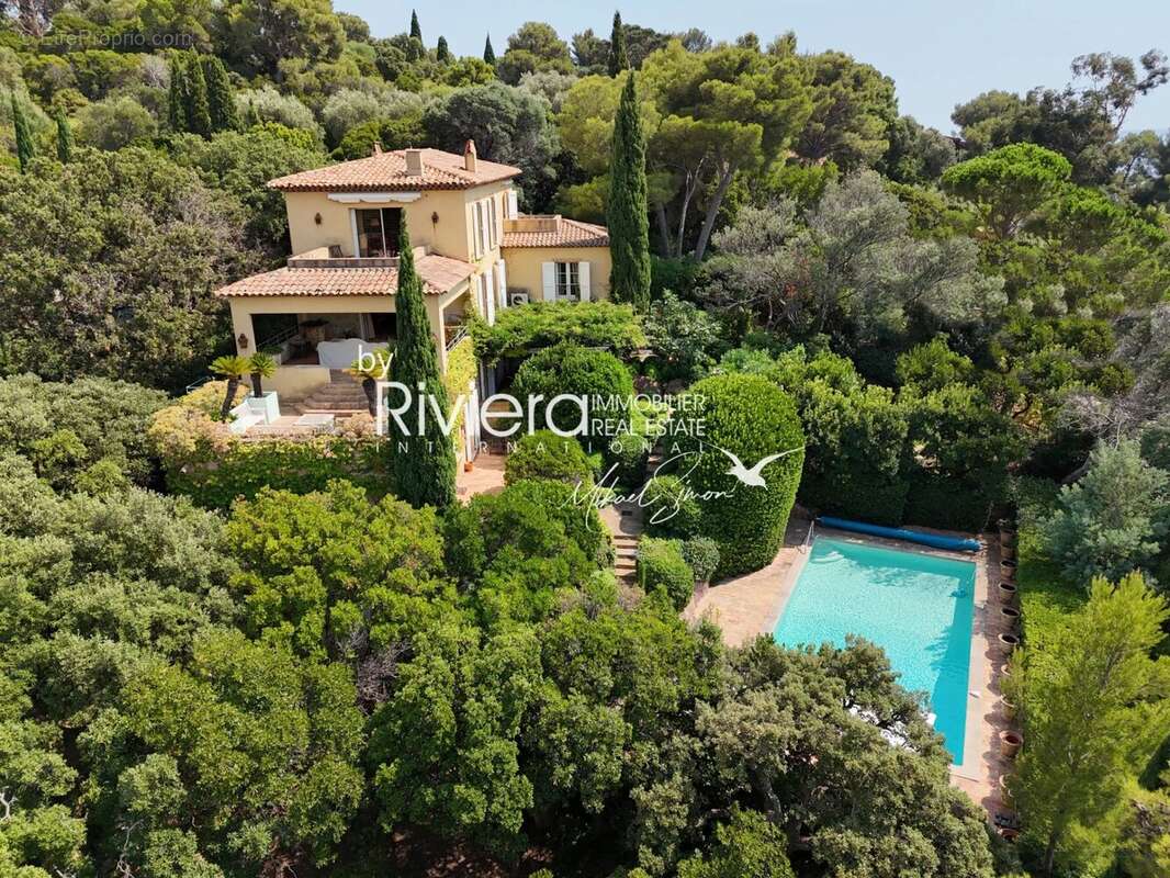 Maison à RAYOL-CANADEL-SUR-MER