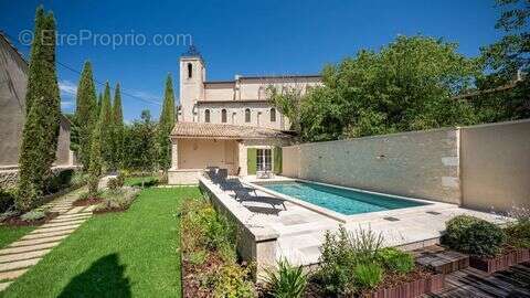 Maison à EYGALIERES