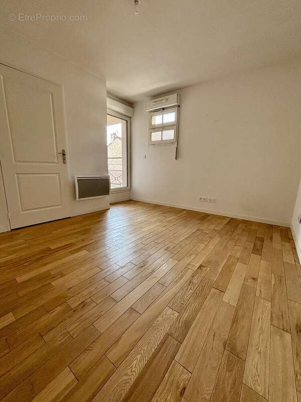 Appartement à MAISONS-LAFFITTE