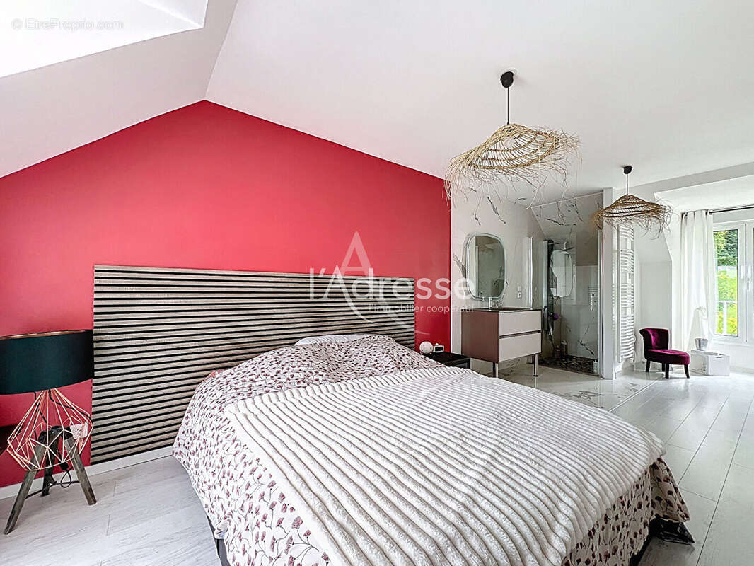 Maison à MONTEVRAIN