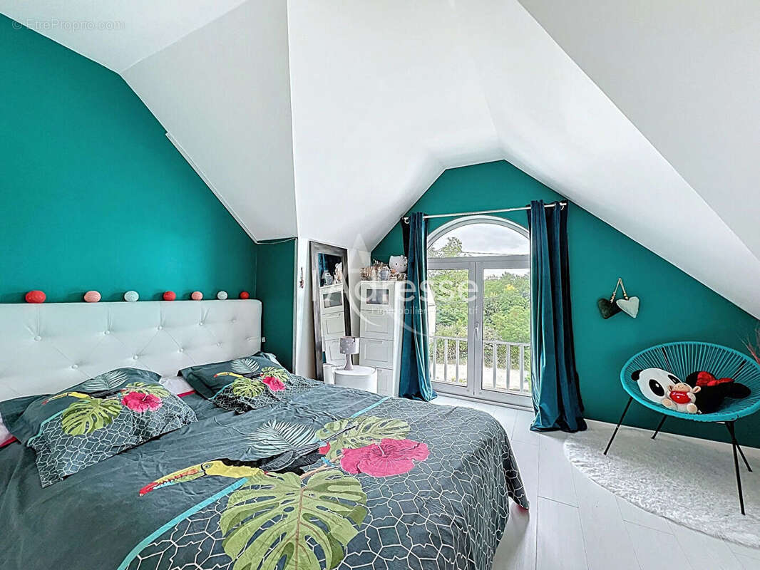 Maison à MONTEVRAIN