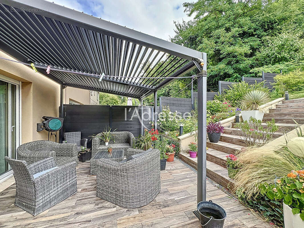 Maison à MONTEVRAIN