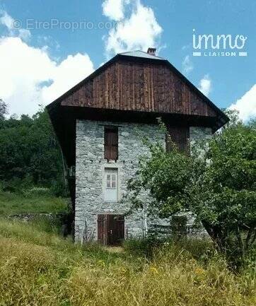 Maison à SAINT-COLOMBAN-DES-VILLARDS