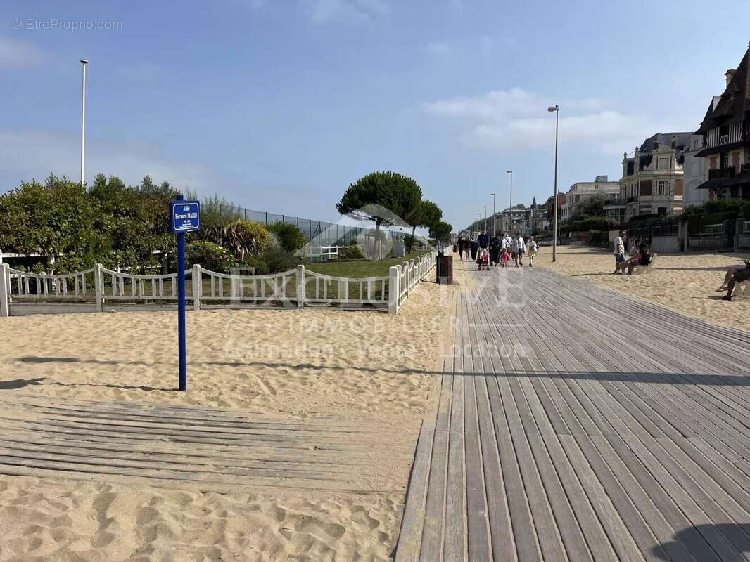Appartement à TROUVILLE-SUR-MER