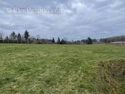 Terrain à SAINT-MARTIN-TERRESSUS