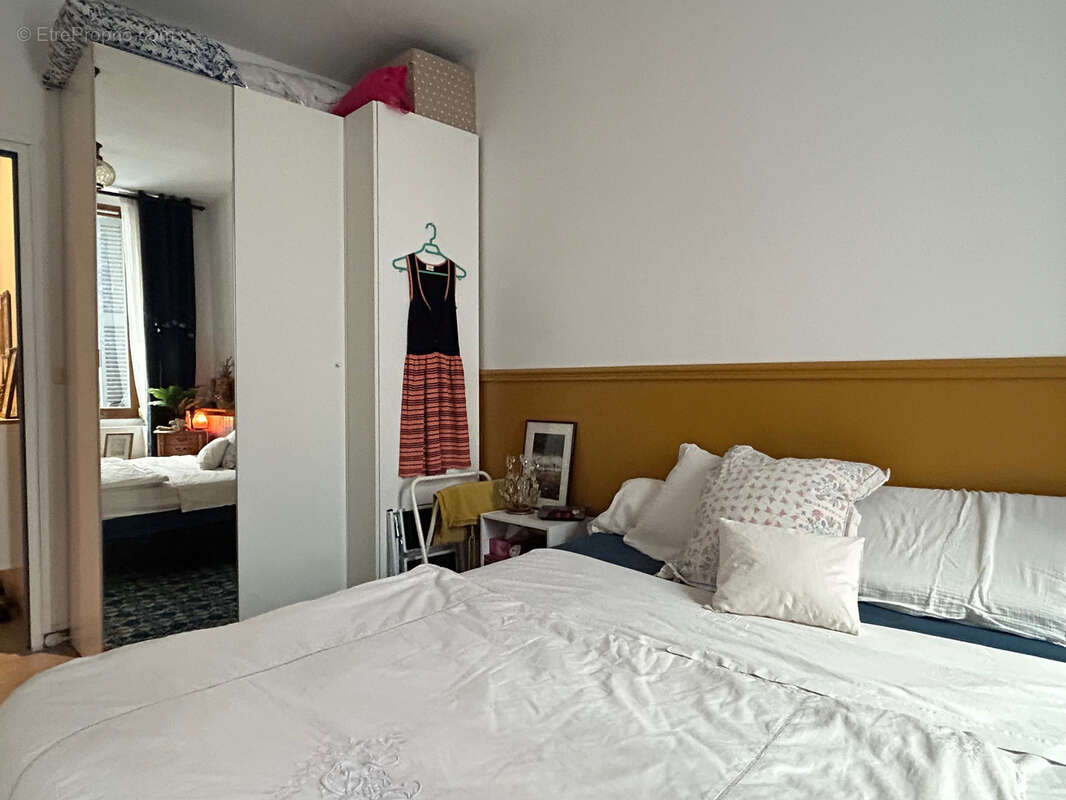 Appartement à SOLLIES-PONT