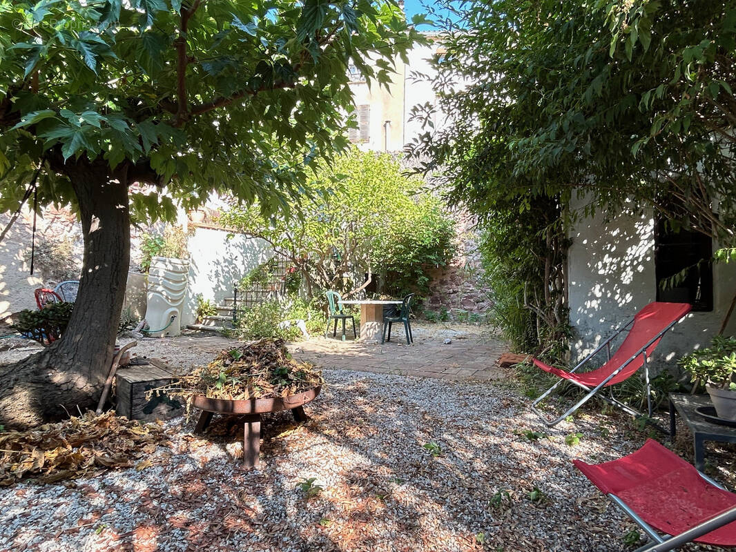 Appartement à SOLLIES-PONT