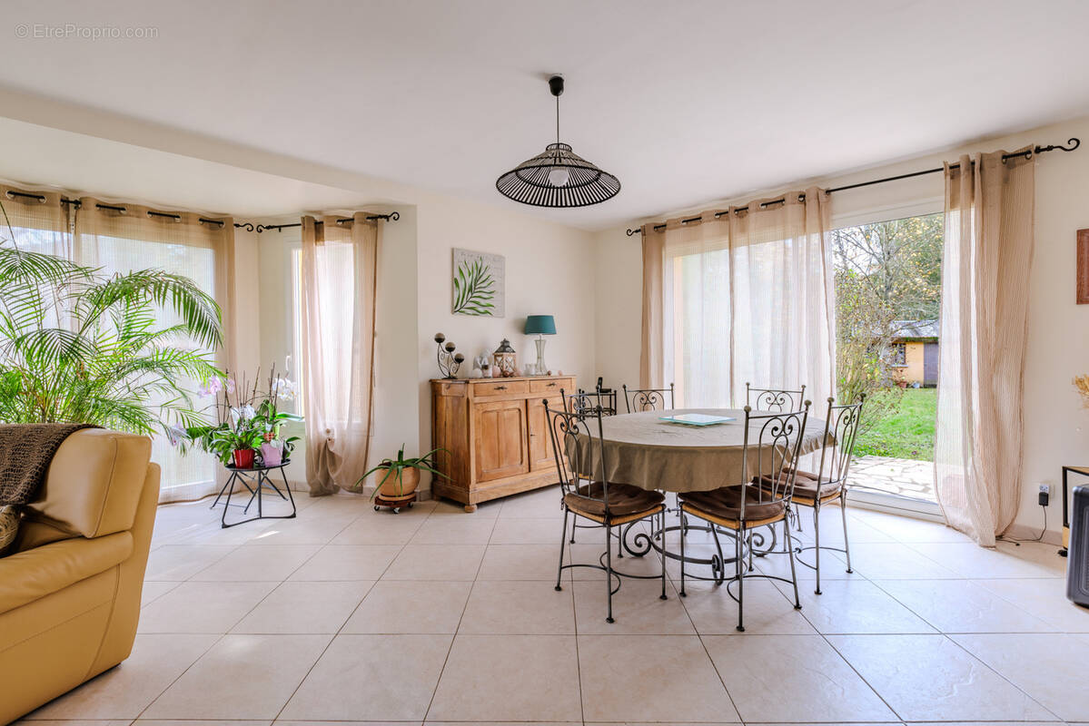 Maison à NOGENT-LE-ROI