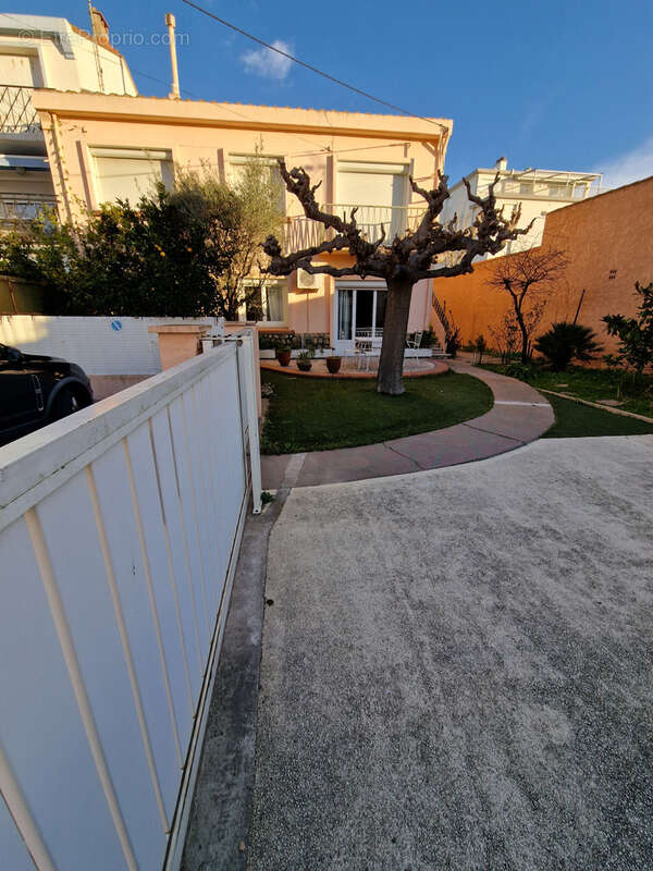 Maison à CANET-EN-ROUSSILLON