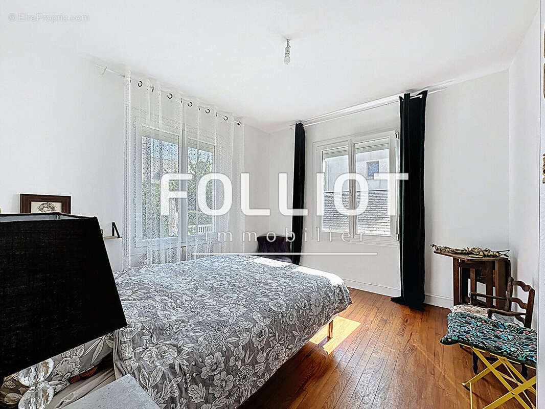 Maison à DONVILLE-LES-BAINS