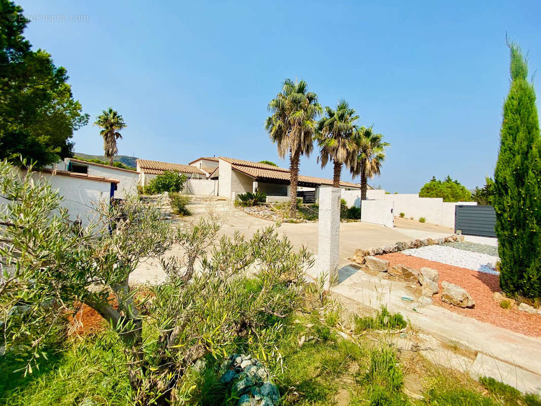 Maison à CASES-DE-PENE