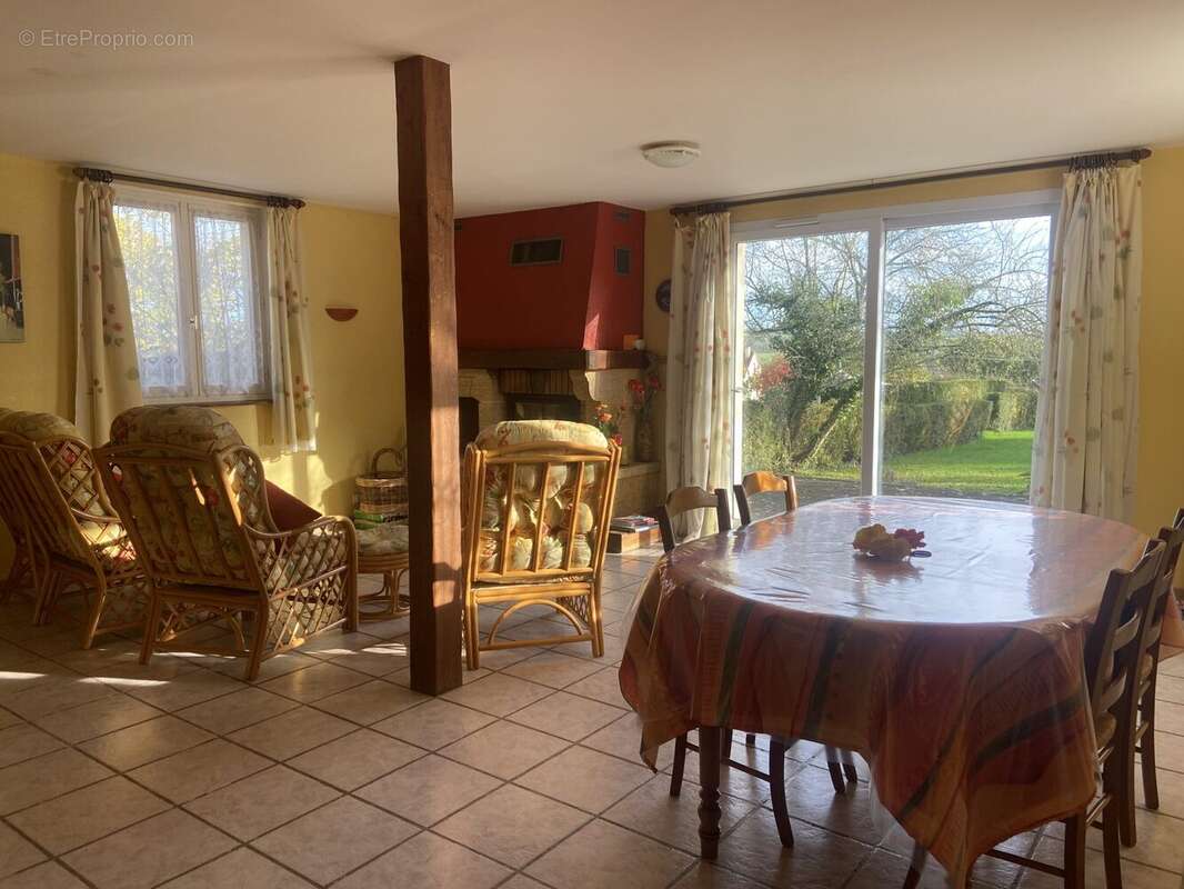 Maison à PONT-D&#039;OUILLY