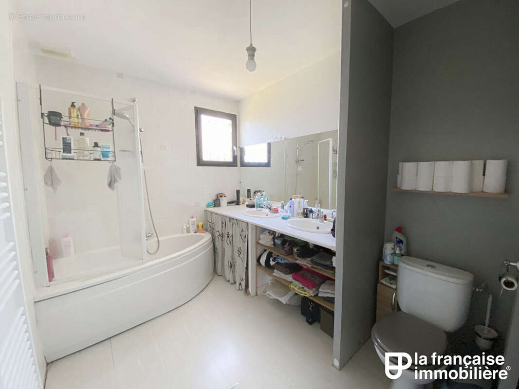 Maison à SAINT-MAUGAN