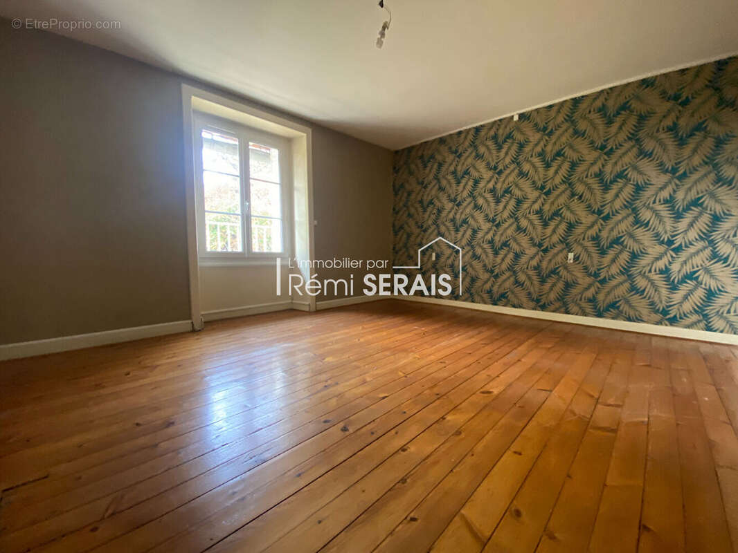 Maison à COLOMBIERS