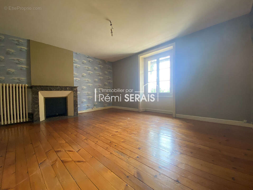 Maison à COLOMBIERS